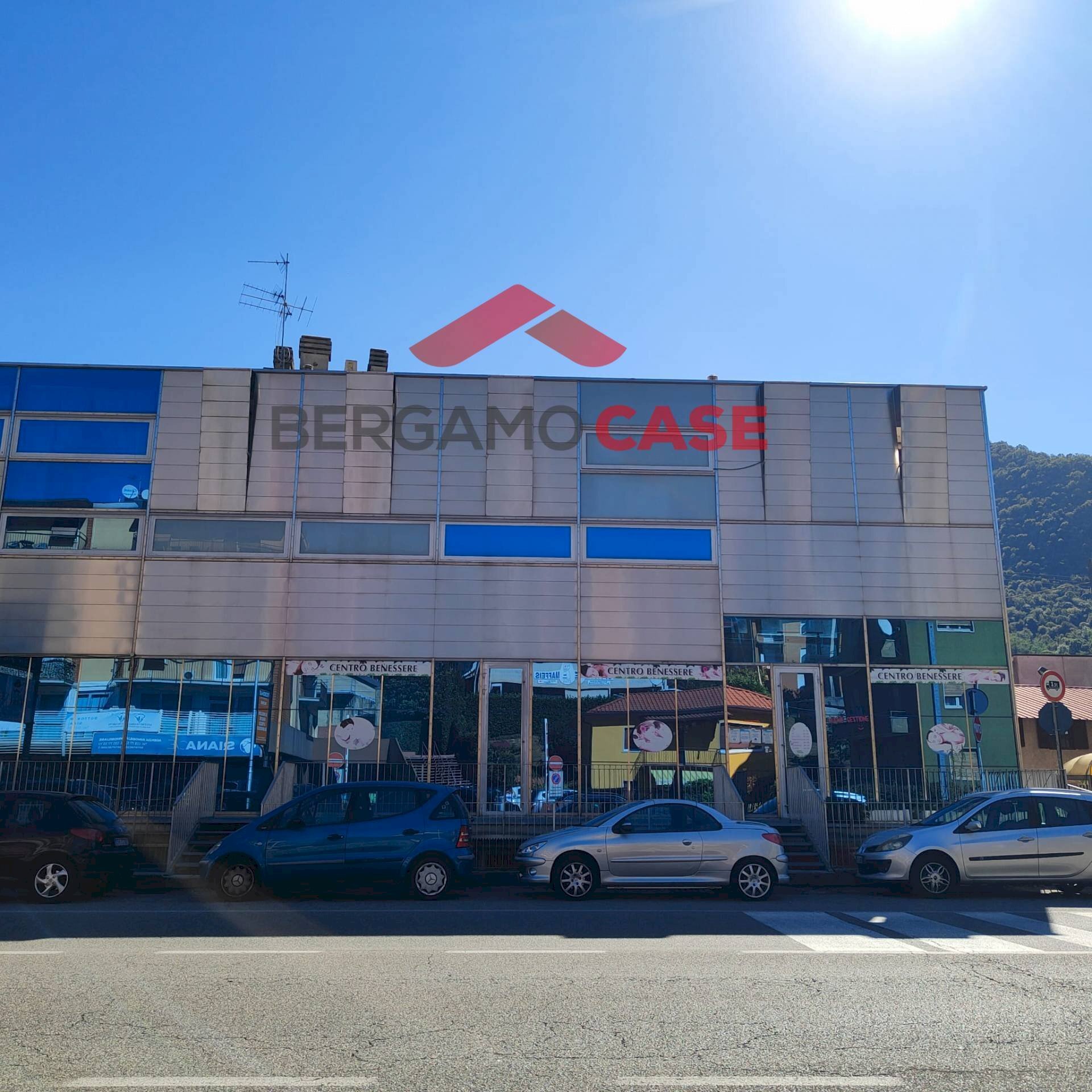 Foto 2 - Negozio Via Provinciale
 
26, Albino - foto 2