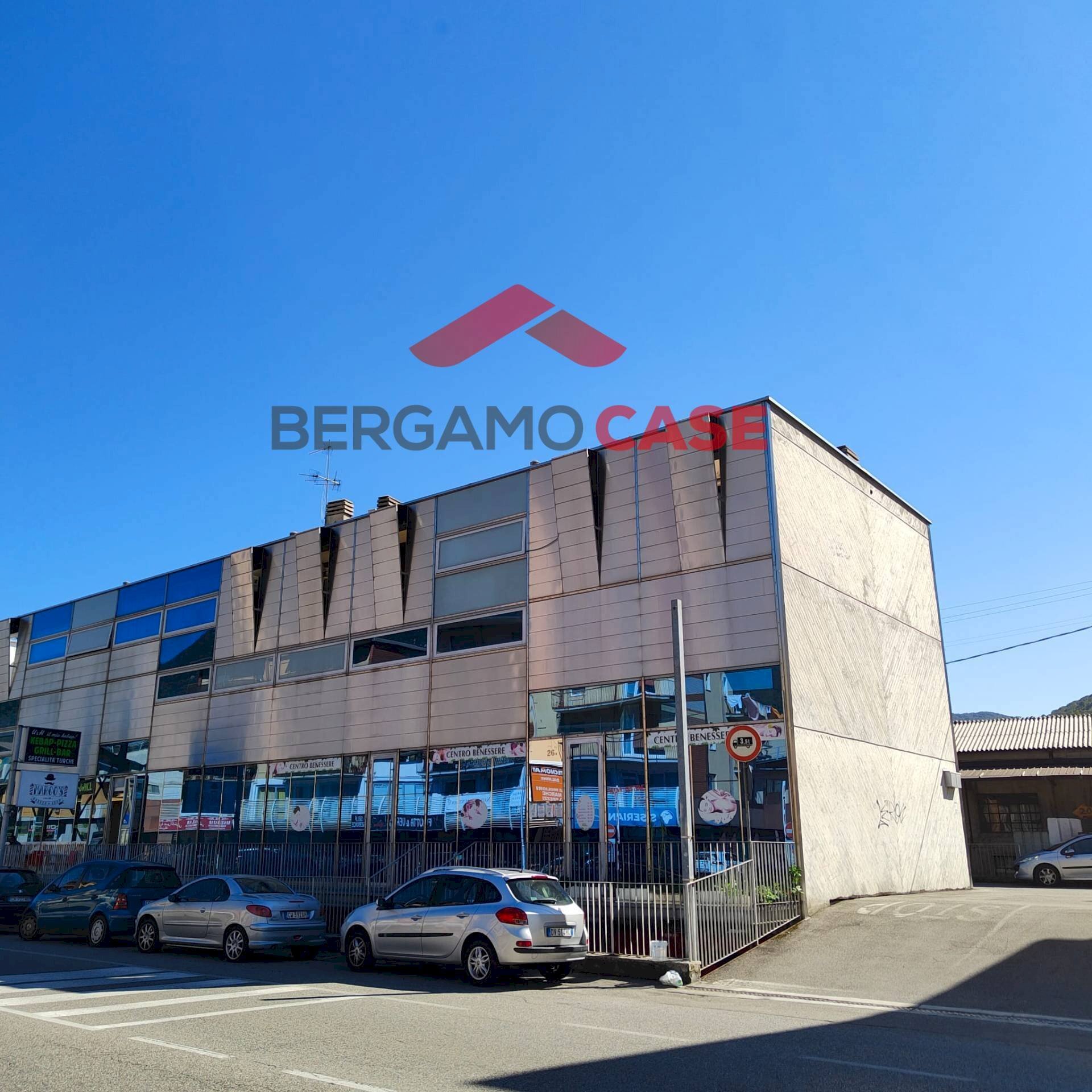 Foto 3 - Negozio Via Provinciale
 
26, Albino - foto 3