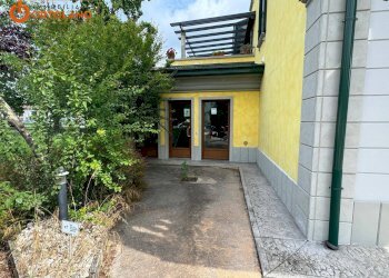 Foto 8 - Locale Commerciale Via F.lli Mucchiut
 
2, Sagrado - foto 8