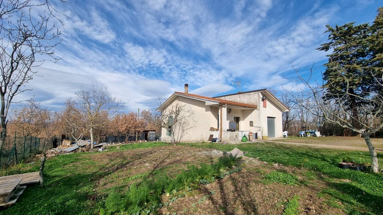 Foto 2 - Casa indipendente Strada Vicinale Terzi, San Nicola Baronia - foto 2