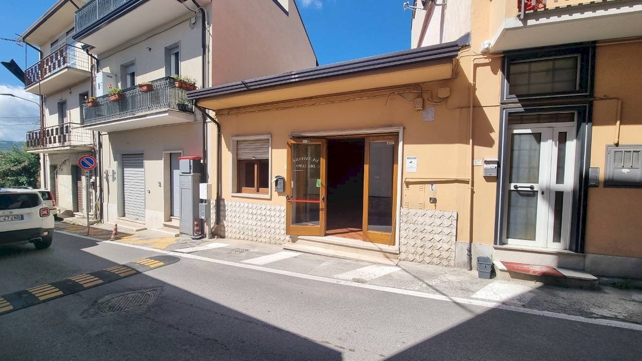 Foto 2 - Locale Commerciale Via Valle
12, Grottaminarda - foto 2