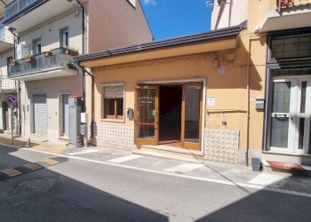 Foto 2 - Locale Commerciale Via Valle
12, Grottaminarda - foto 2