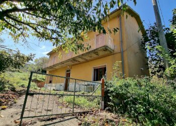 Foto 1 - Casa indipendente Trevico - foto 1