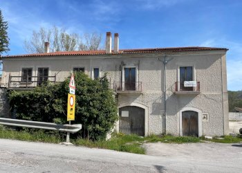 Foto 2 - Casa indipendente piazza michele del sordo, Nusco - foto 2