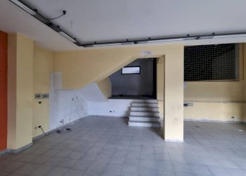 Foto 2 - Locale Commerciale via valle
19, Grottaminarda - foto 2