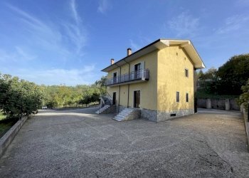 Foto 1 - Casa indipendente Contrada Ischiti
 
4, San Potito Ultra - foto 1