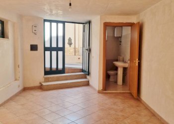 Foto 1 - Warehouse Via Nostradonna
26, Grottaminarda - photo 1