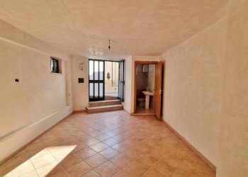 Foto 2 - Warehouse Via Nostradonna
26, Grottaminarda - photo 2