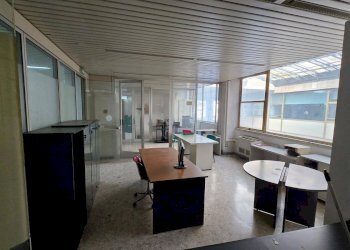 Foto 28 - Ufficio via de renzi
 
28, Avellino - foto 28