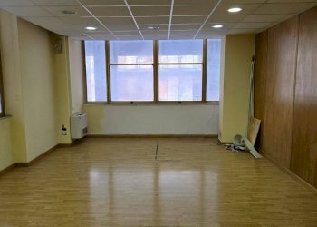 Foto 37 - Ufficio via de renzi
 
28, Avellino - foto 37