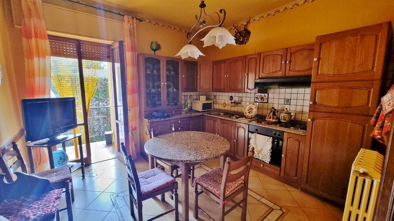 Foto 3 - Appartamento VIA SETTEMBRINI
 
15, Grottaminarda - foto 3