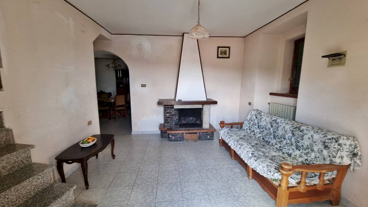 Foto 3 - Casa indipendente Via Monte
 
18, Guardia Lombardi - foto 3