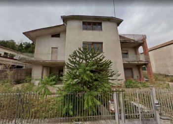 Foto 2 - Villa VIA STAZIONE
 
35, Ceppaloni - foto 2