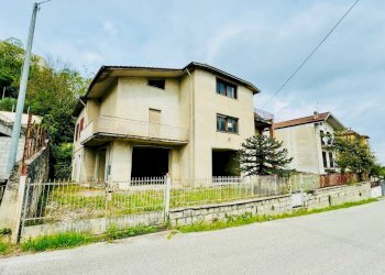 Foto 6 - Villa VIA STAZIONE
 
35, Ceppaloni - photo 6