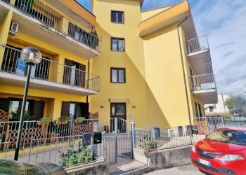 Foto 10 - Trilocale VIA BERNINI
 
18, Grottaminarda - foto 10