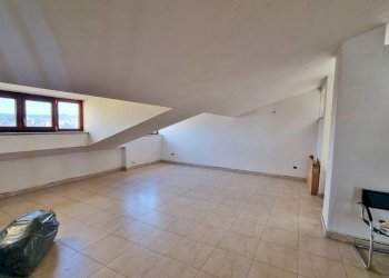 Foto 4 - Trilocale VIA BERNINI
 
18, Grottaminarda - foto 4