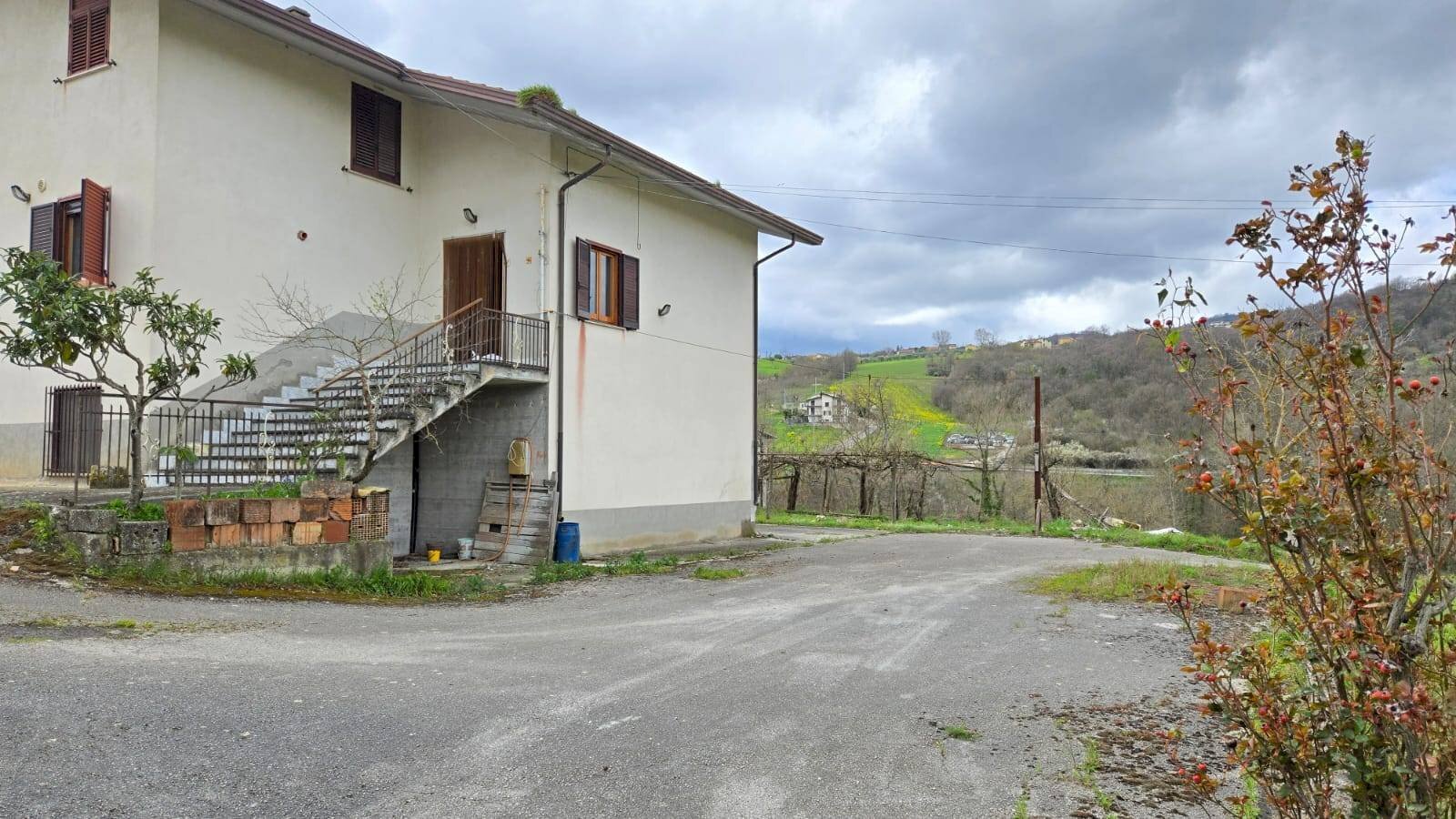 Foto 2 - Casa indipendente contrada Baiano, Castelfranci - foto 2