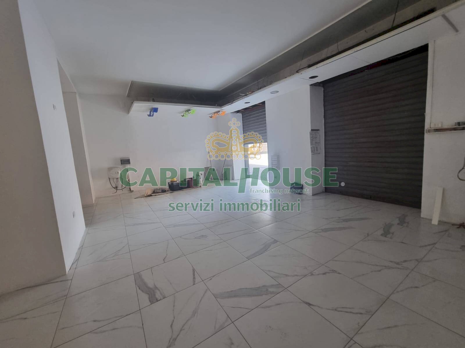 Foto 1 - Commercial Premises via margherita, Solofra - photo 1