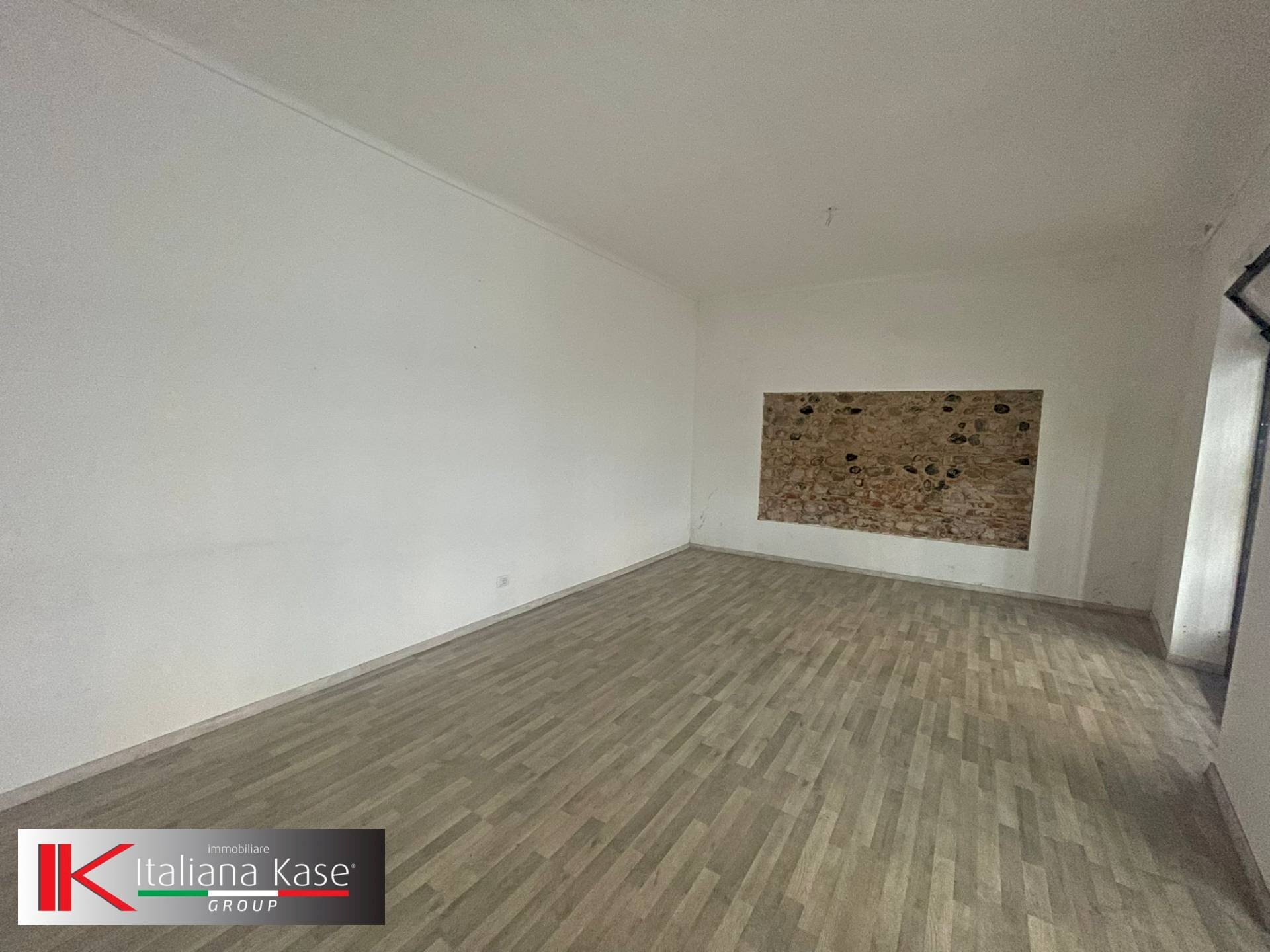 Foto 3 - Commercial Premises Via XX Settembre, Brandizzo - photo 3