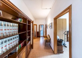 Foto 3 - Appartamento viale Giuseppe Garibaldi, Pescia - foto 3