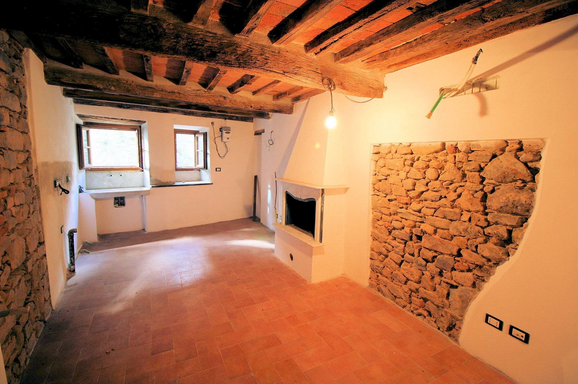 Foto 1 - Independent house Via Roma, Massa e Cozzile - photo 1