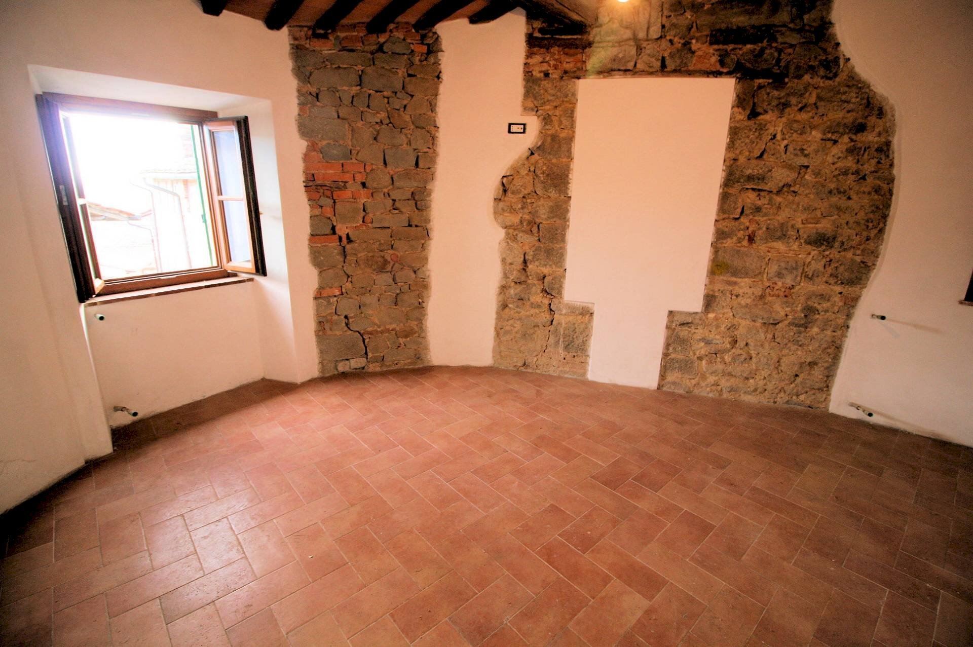 Foto 2 - Independent house Via Roma, Massa e Cozzile - photo 2