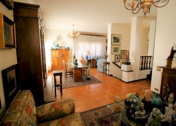 Foto 2 - Villa Montecatini-Terme - photo 2