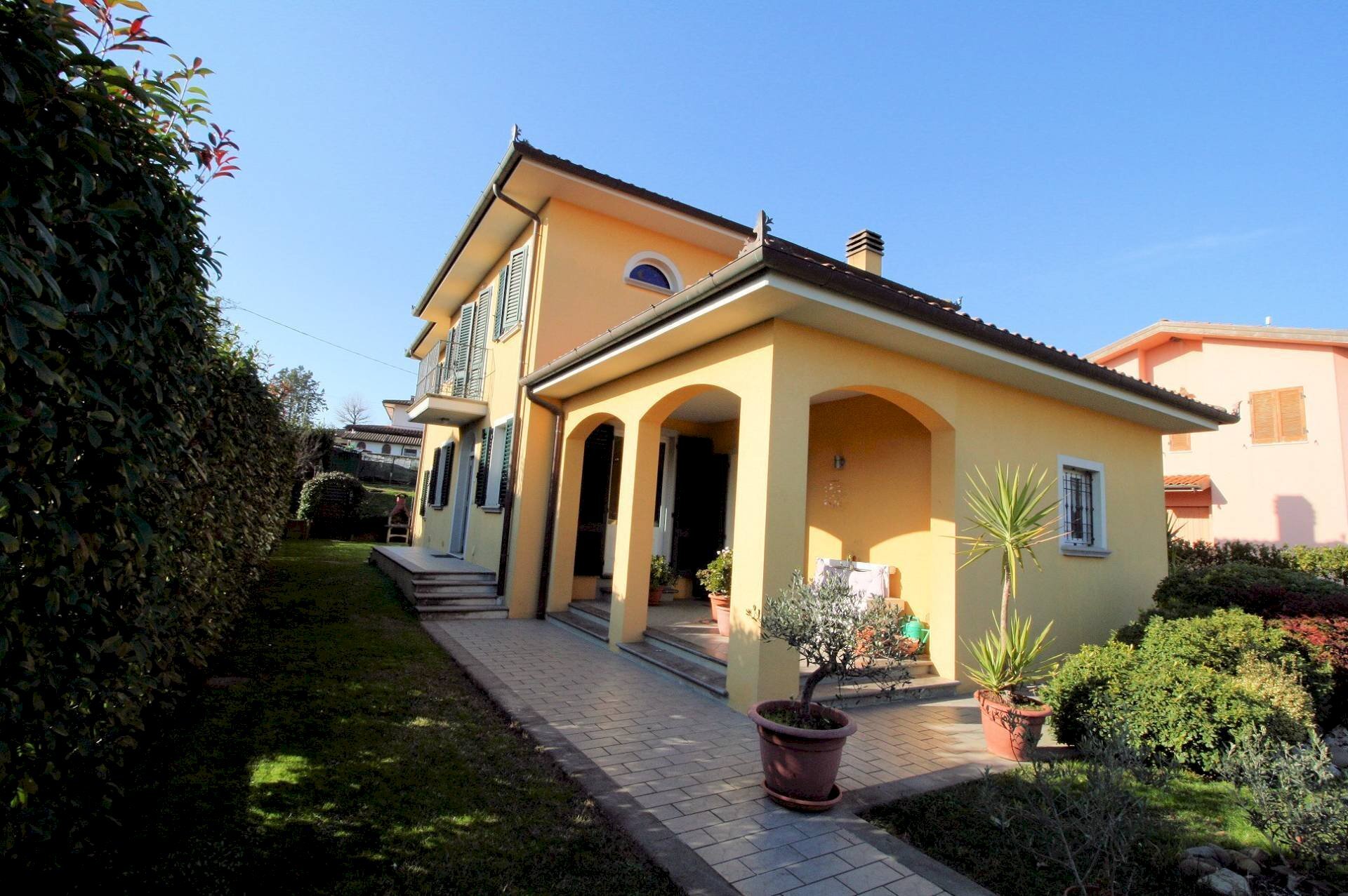 Foto 1 - Villa Via San Giuseppe, Montecarlo - photo 1