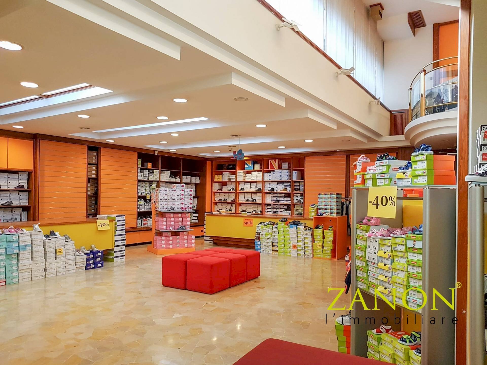 Foto 1 - Locale Commerciale via Oberdan, Gorizia - foto 1