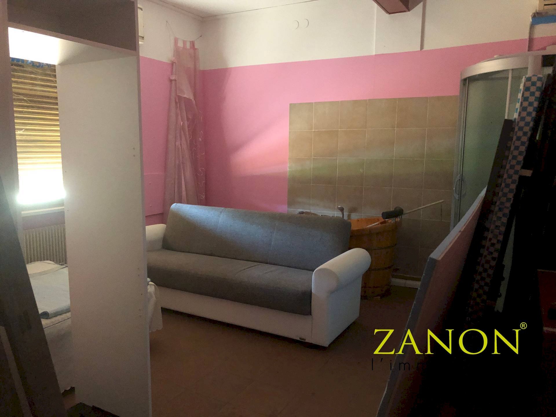 Foto 3 - Commercial Premises via Pertini, Capriva del Friuli - photo 3