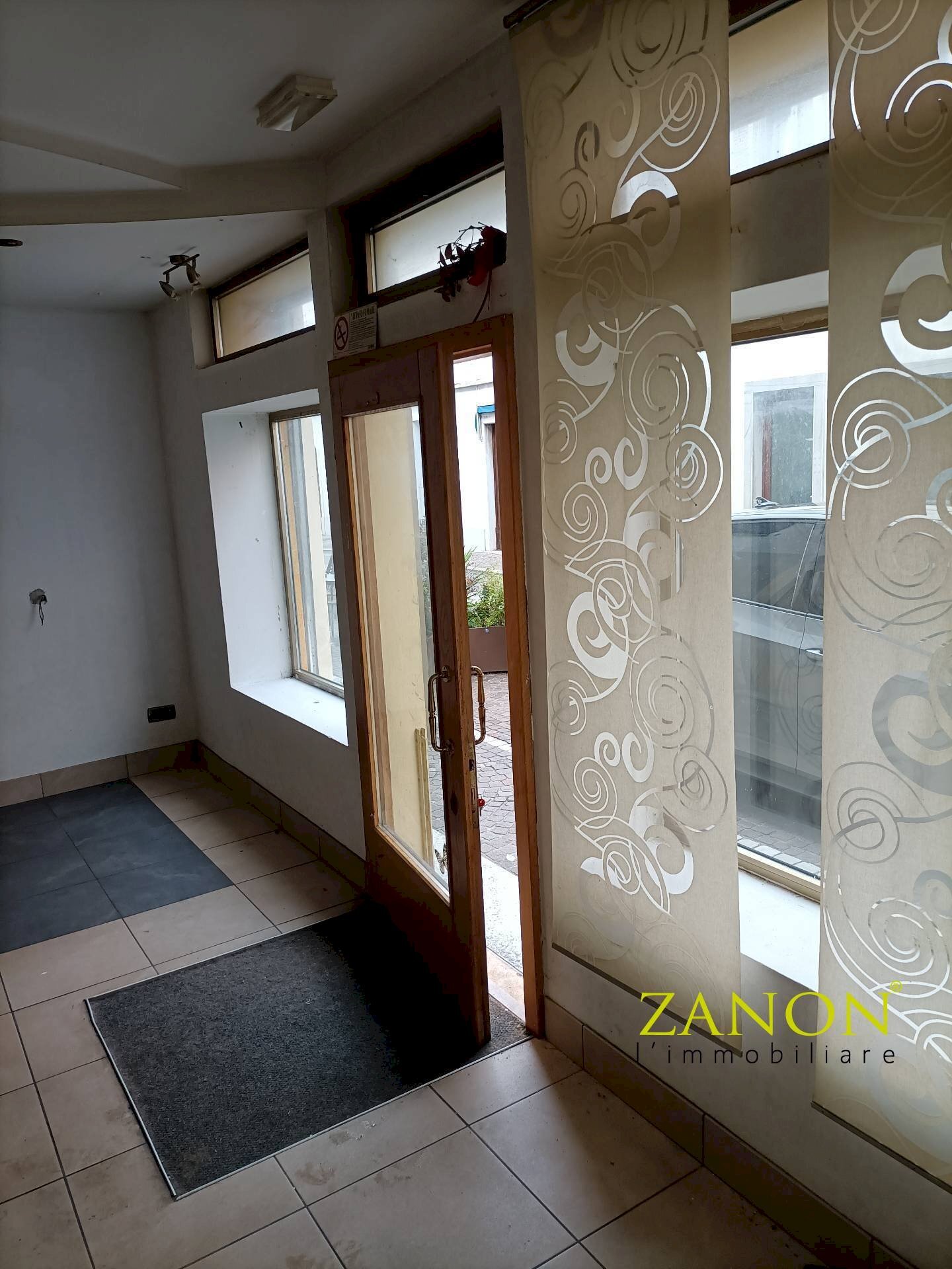 Foto 3 - Locale Commerciale Via Friuli, Cormons - foto 3