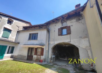 Foto 1 - Casa semi indipendente Piazza sant'Andrea, Moraro - foto 1