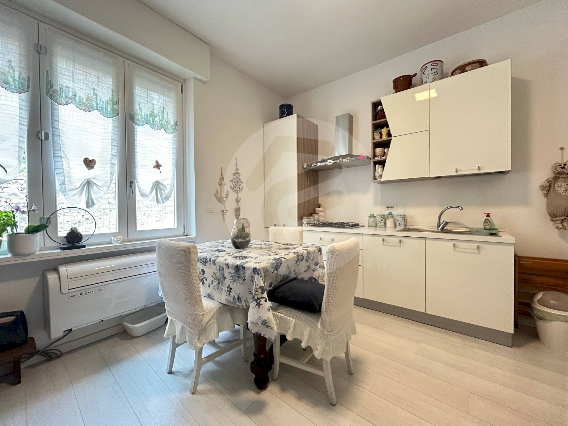 Foto 1 - Monolocale via michelangelo
 
1, Alassio - foto 1