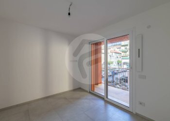 Foto 2 - Bilocale via milite ignoto
 
4, Alassio - foto 2