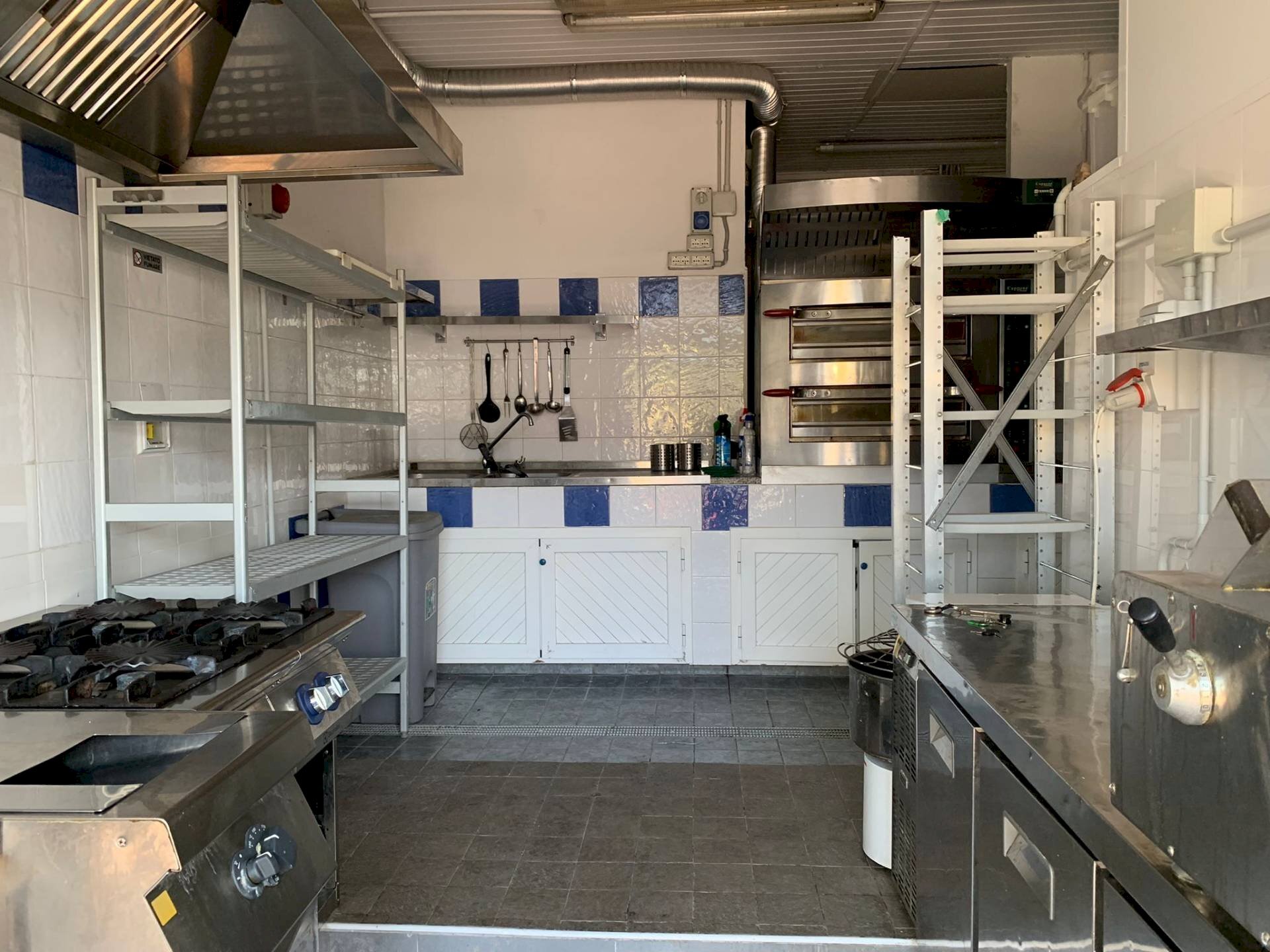 Foto 1 - Locale Commerciale Via Aurelia, Camporosso - foto 1