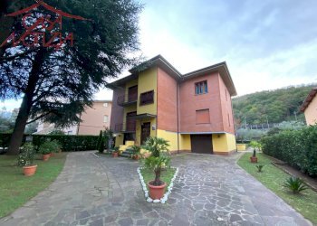 Foto 1 - Villa Via di Moriano, Lucca - foto 1