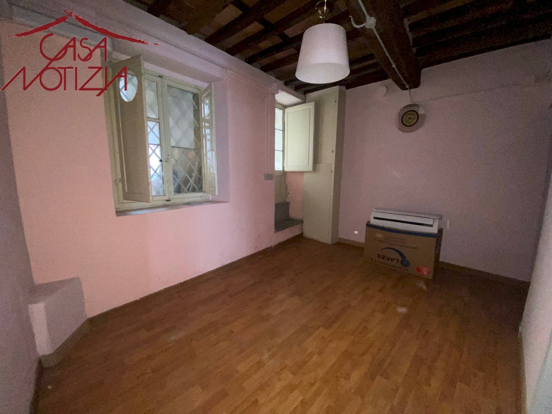 Foto 3 - Commercial Premises Piazza Santa Maria, Lucca - photo 3