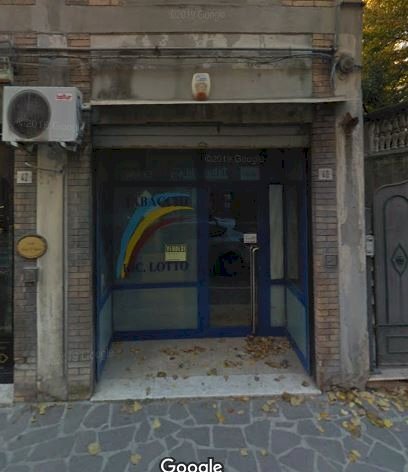 Foto 1 - Locale Commerciale viale crucioli
 
40, Teramo - foto 1