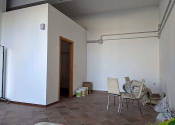 Foto 1 - Locale Commerciale via del popolo, Giulianova - foto 1