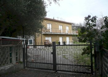 Foto 2 - Casa indipendente via Cavalieri di Vittorio Veneto, Teramo - foto 2