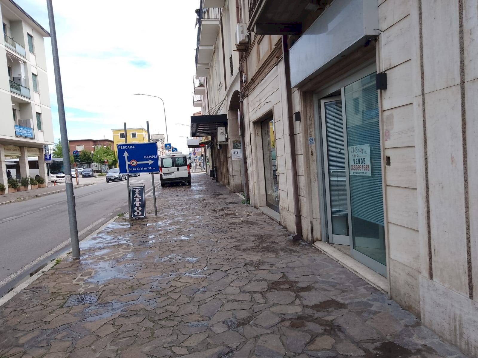 Foto 2 - Locale Commerciale via galilei, Giulianova - foto 2
