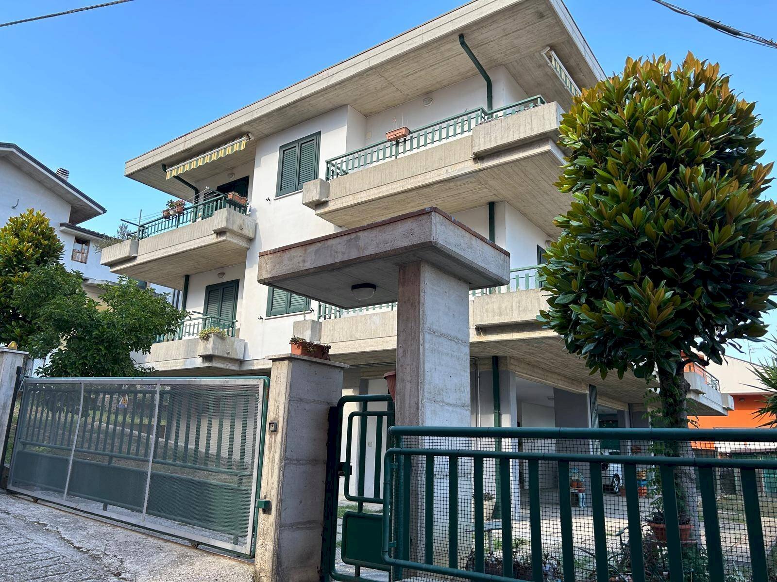 Foto 1 - Villa Nepezzano, Teramo - foto 1