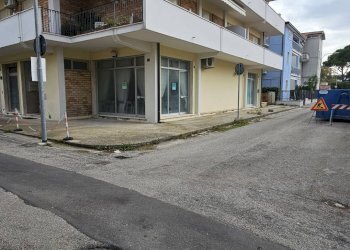 Foto 10 - Locale Commerciale Via Saffi, Giulianova - foto 10