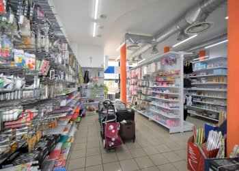 Foto 4 - Commercial Premises Via Stefano Barassi
 
11, Carnate - photo 4