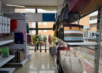 Foto 6 - Commercial Premises Via Stefano Barassi
 
11, Carnate - photo 6