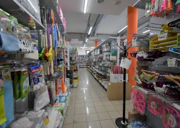 Foto 8 - Commercial Premises Via Stefano Barassi
 
11, Carnate - photo 8