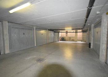 Foto 12 - Commercial Premises Via Stefano Barassi
 
11, Carnate - photo 12