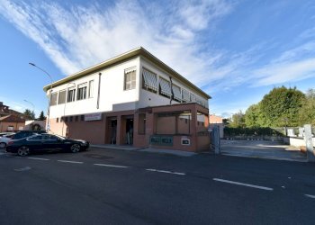 Foto 18 - Commercial Premises Via Stefano Barassi
 
11, Carnate - photo 18