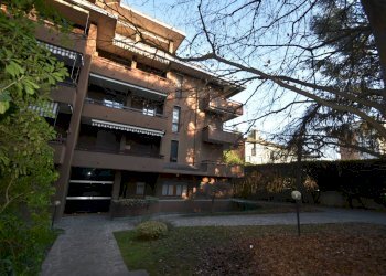 Foto 3 - Office Via Pellizzari
 
29, Vimercate - photo 3
