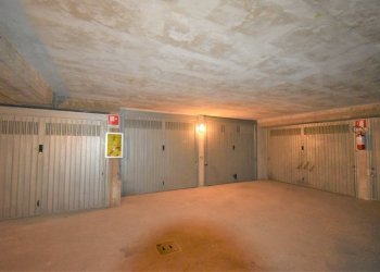 Foto 5 - Box Via Liguria
 
13, Bernareggio - photo 5